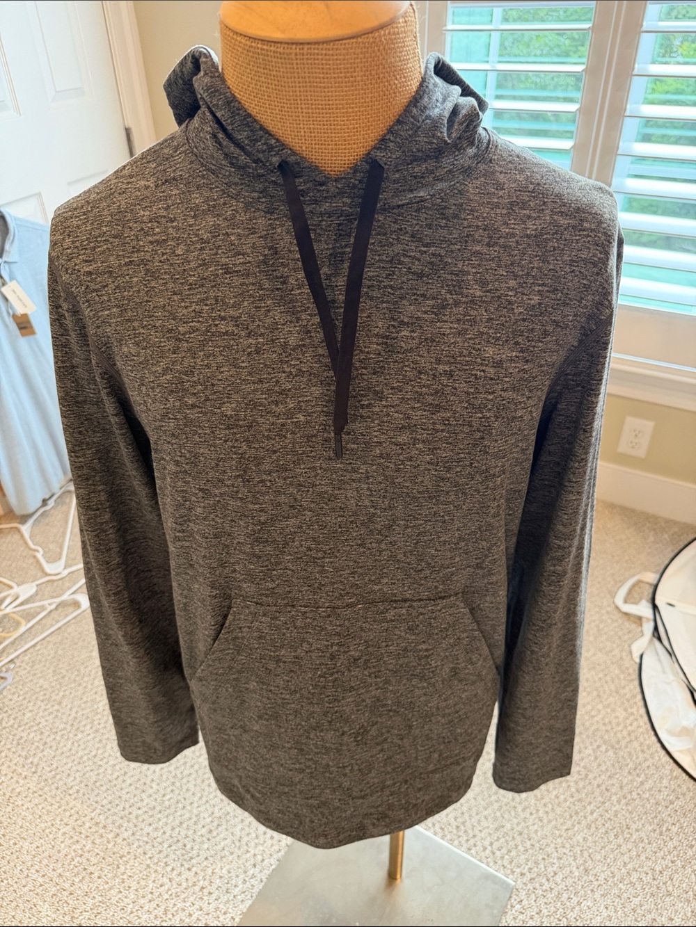 Lululemon soft jersey hoodie, M, EUC. Heather grey